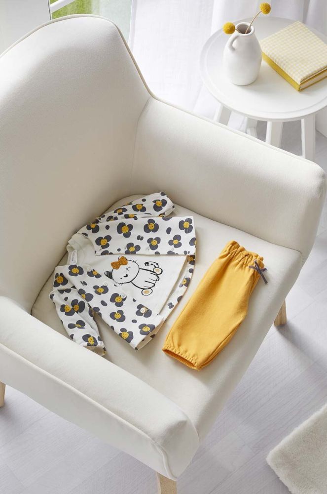 Комплект для немовлят Mayoral Newborn колір жовтий (3446089)