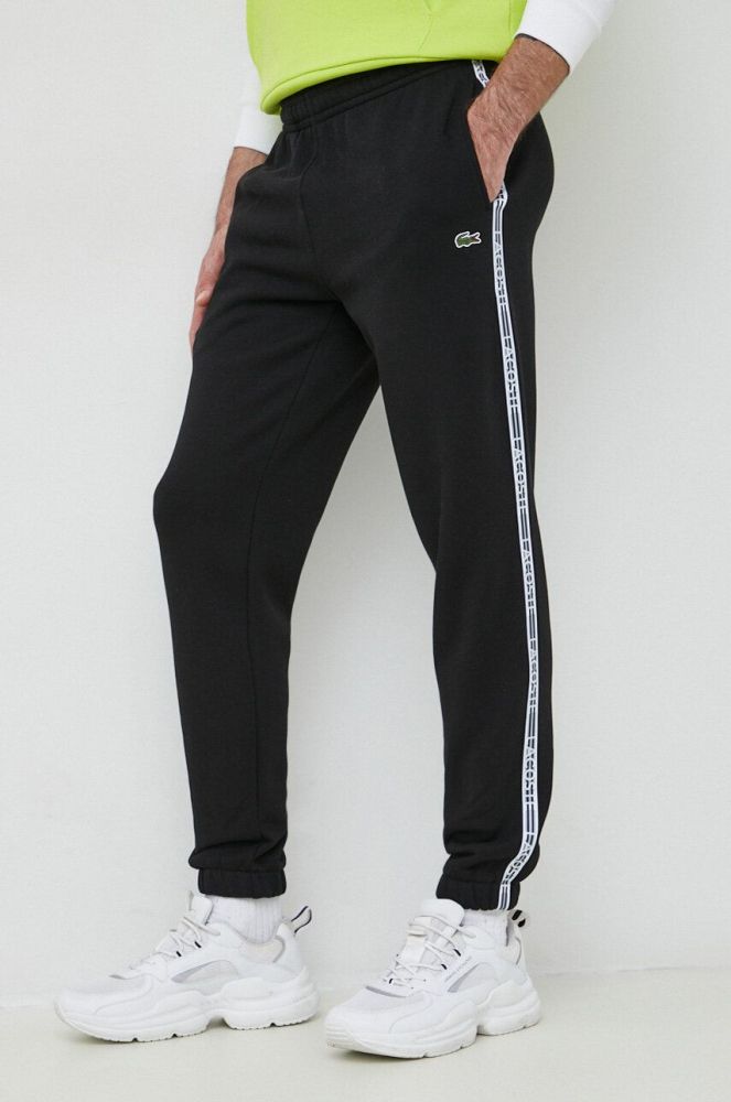 Спортивні штани Lacoste колір чорний з аплікацією