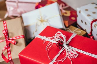 Подарунки до 1 000 і 2 000 грн: що обрати