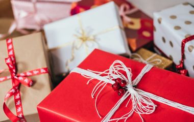 Подарунки до 1 000 і 2 000 грн: що обрати