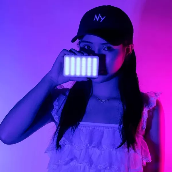 Накамерне світло Ulanzi VL120 RGB LED Video Light 2500-9000K White (2587) фото 3