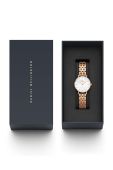 Годинник Daniel Wellington Petite Lumine 28 5-Link жіночий колір золотий