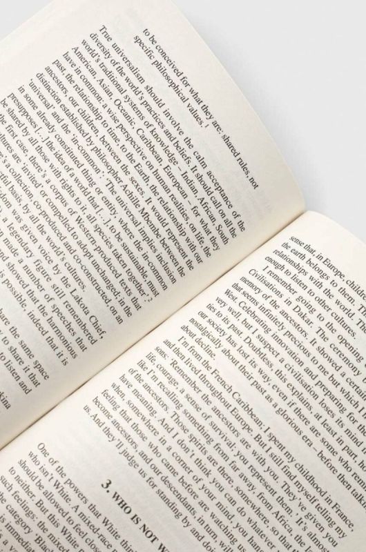 Книга Legend Press Ltd White Thinking, Lilian Thuram колір барвистий фото 2