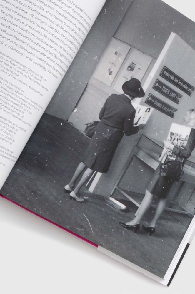 Альбом Studies in Photography Strategy: Get Arts, Christian Weikop колір барвистий фото 2