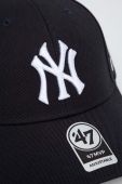Бавовняна бейсболка 47brand MLB New York Yankees колір синій з аплікацією (3599493)