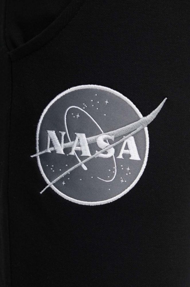 Спортивні штани Alpha Industries NASA Cargo Sweat Jogger колір чорний 118369.03-black фото 4