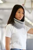 Багатофункціональна подушка Ostrichpillow Light колір сірий (2876563) Багатофункціональна подушка Ostrichpillow Light колір сірий (2876563)
