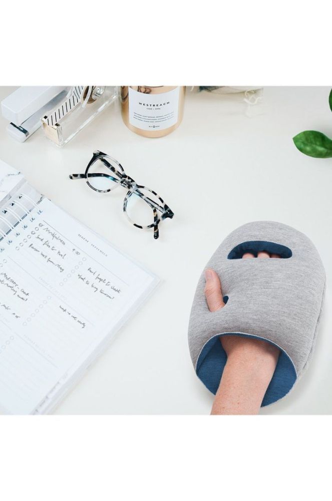 Міні-подушка Ostrichpillow Handy колір блакитний (2844067) фото 2