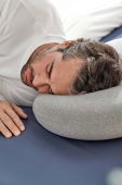 Подушка Ostrichpillow Bed Pillow колір сірий Подушка Ostrichpillow Bed Pillow колір сірий