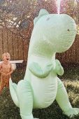 Надувний спринклер SunnyLife Surfing Dino колір барвистий Надувний спринклер SunnyLife Surfing Dino колір барвистий