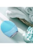 Щітка для масажу та очищення шкіри обличчя FOREO LUNA™ 3 Combination Skin колір блакитний