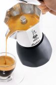 Кавоварка Bialetti New Brikka 2 колір барвистий