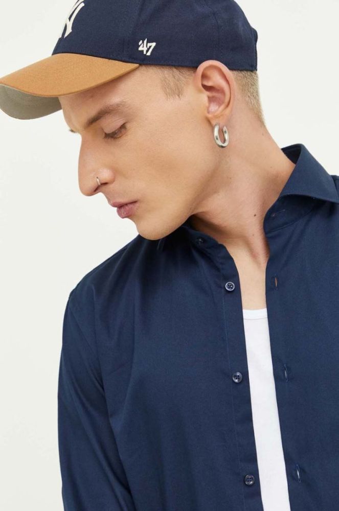 Бавовняна сорочка HUGO чоловіча колір синій slim з італійським коміром фото 4