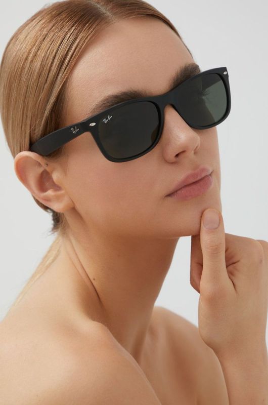 - Окуляри Ray-Ban