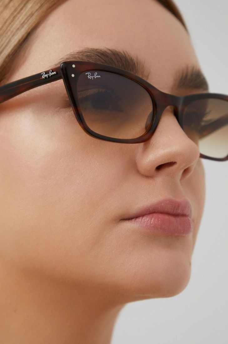 Сонцезахисні окуляри Ray-Ban жіночі колір коричневий (1816119)