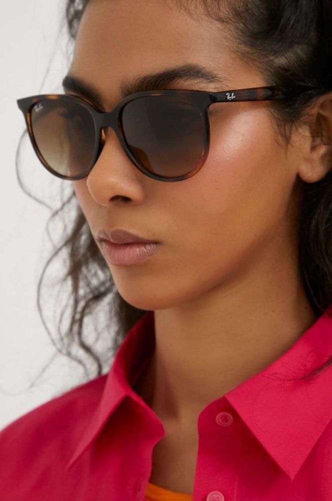 Сонцезахисні окуляри Ray-Ban жіночі колір коричневий (2232108) фото 7