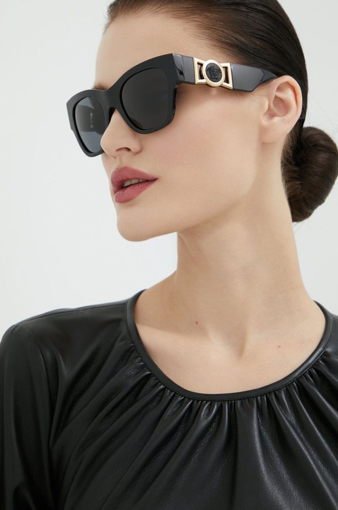 Сонцезахисні окуляри Versace жіночі колір чорний (2332229)