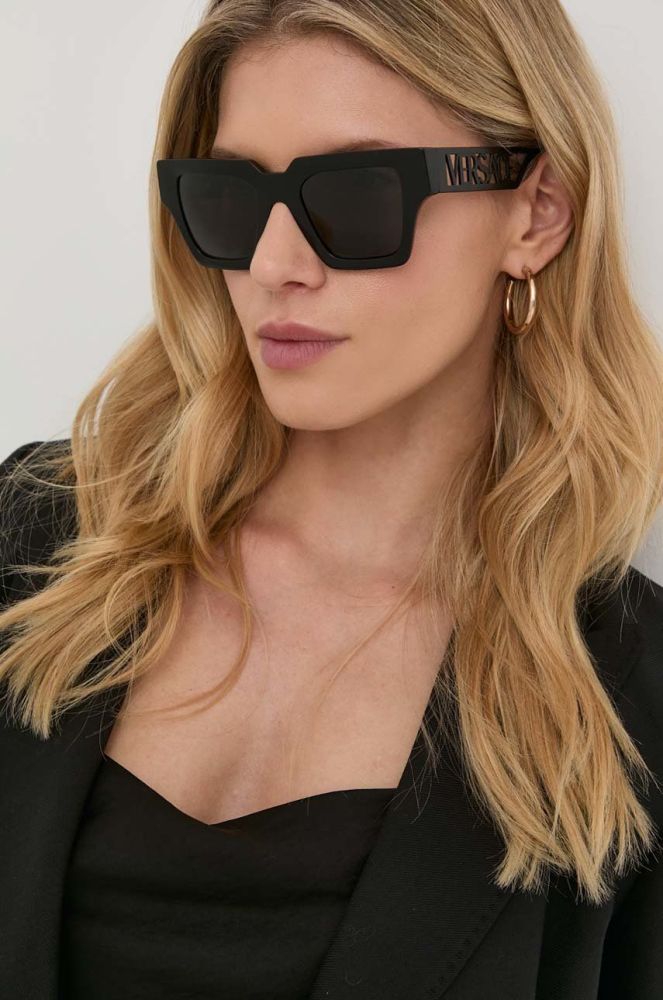 Сонцезахисні окуляри Versace жіночі колір чорний (2800603)