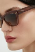 Сонцезахисні окуляри VOGUE жіночі колір коричневий (2781623)