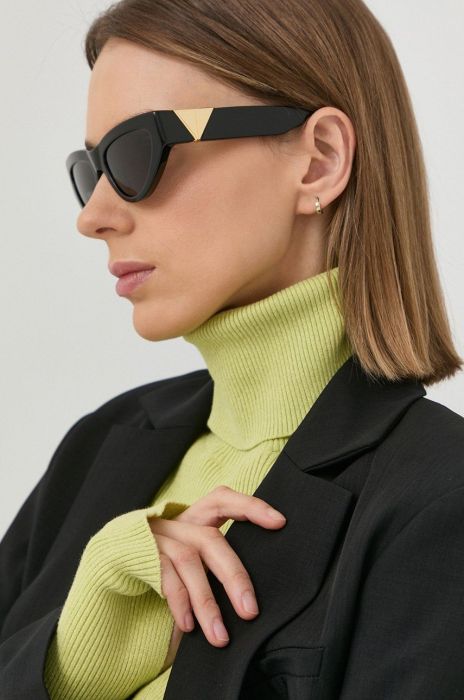 сонцезахисні окуляри Bottega Veneta жіночі колір чорний (2857908) сонцезахисні окуляри Bottega Veneta жіночі колір чорний (2857908)