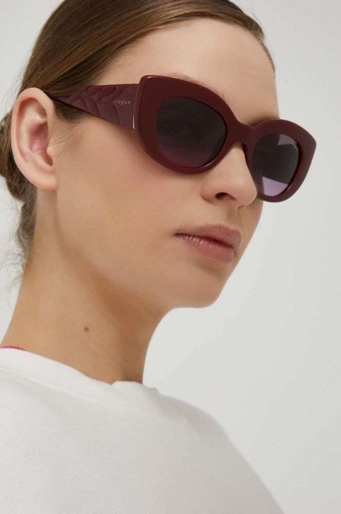 Сонцезахисні окуляри VOGUE жіночі колір бордовий (3243971)