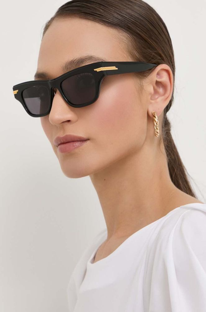 Сонцезахисні окуляри Bottega Veneta жіночі колір чорний (3204367)
