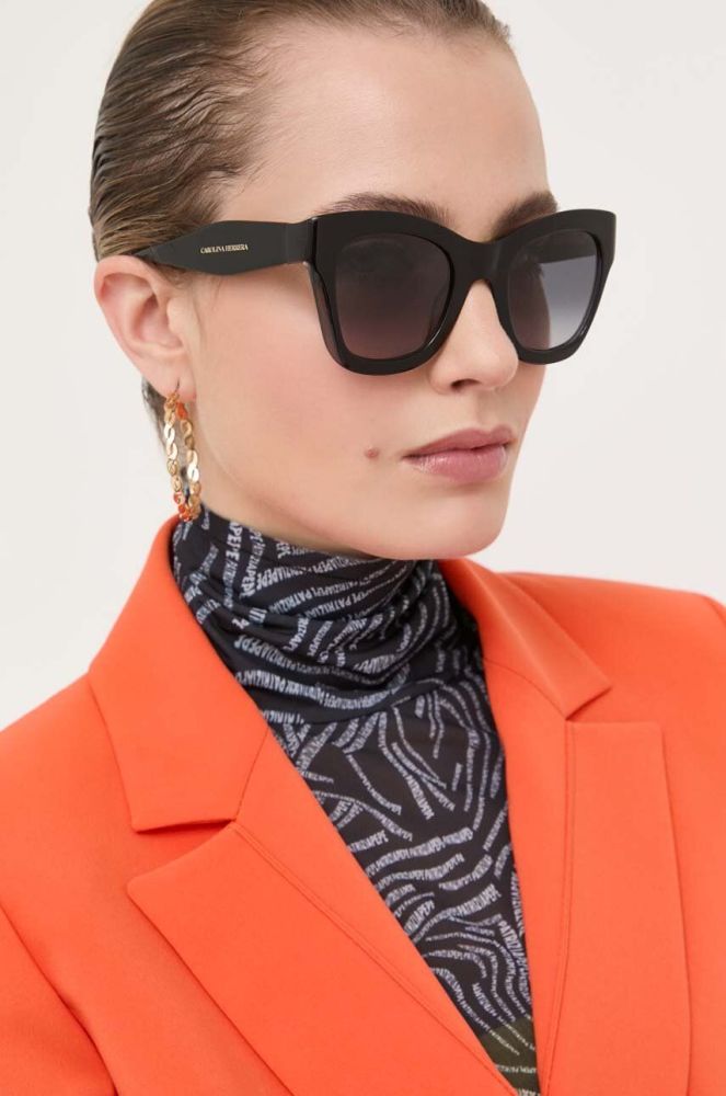 Сонцезахисні окуляри Carolina Herrera жіночі колір чорний (3213688)