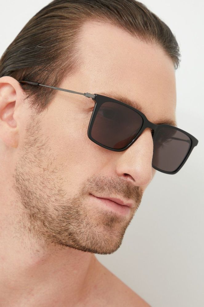 Сонцезахисні окуляри Tommy Hilfiger чоловічі колір чорний (2577621)