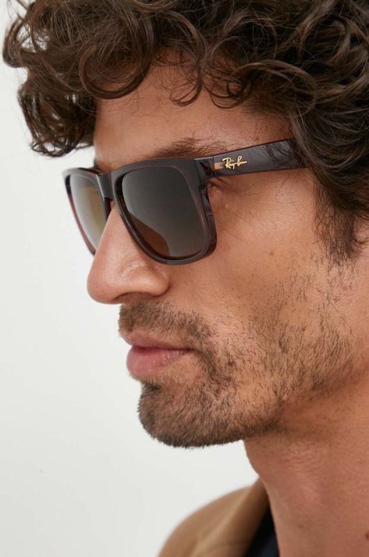 Сонцезахисні окуляри Ray-Ban чоловічі колір коричневий фото 2
