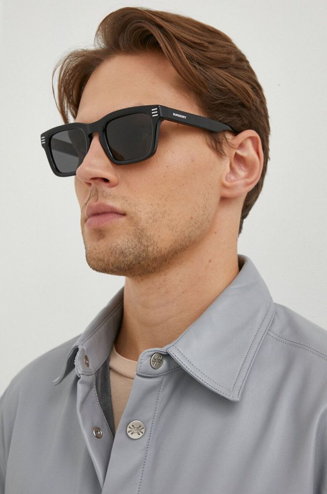 Сонцезахисні окуляри Burberry чоловічі колір чорний (3654824)