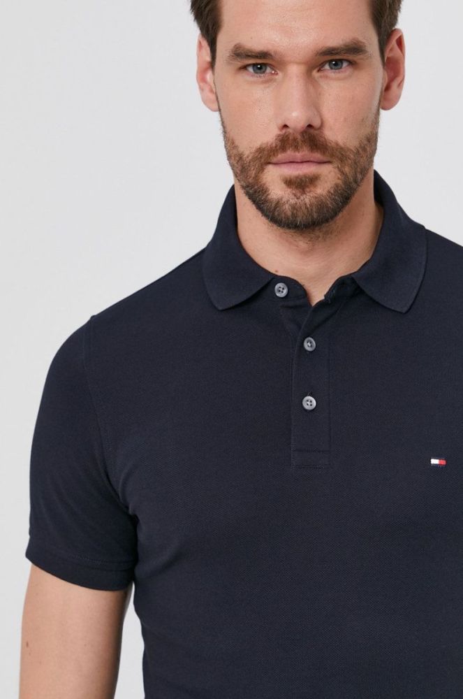 Поло Tommy Hilfiger чоловіче колір синій однотонне фото 4