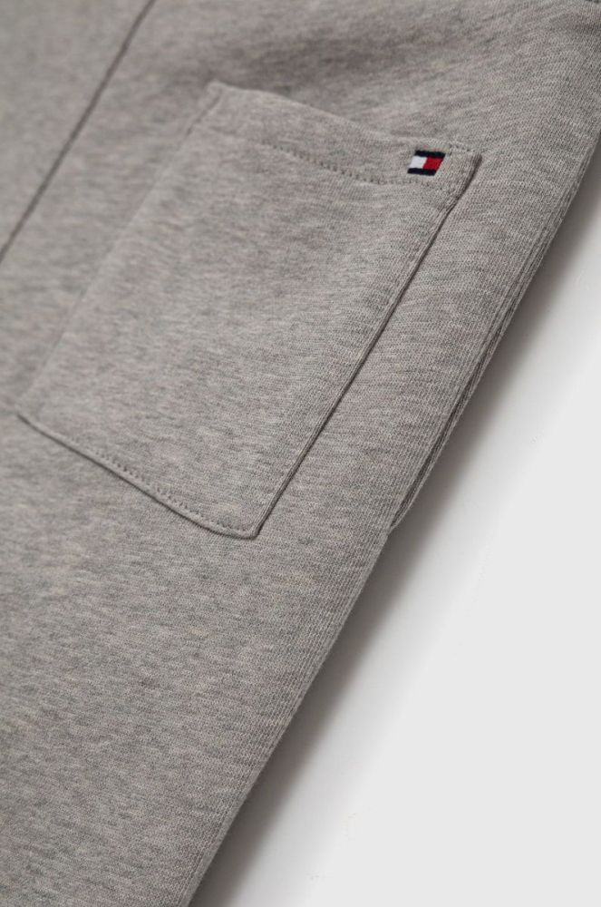 Дитячі штани Tommy Hilfiger колір сірий з аплікацією фото 3