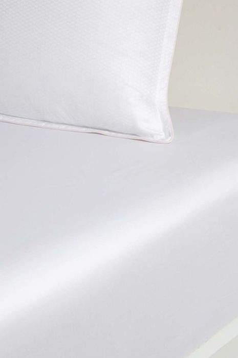Простирадло з гумкою BOSS 160 x 200 колір білий (2956522)