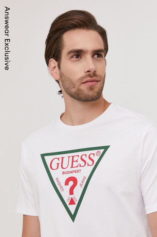 Футболка Guess чоловіча колір білий з принтом (1426945)