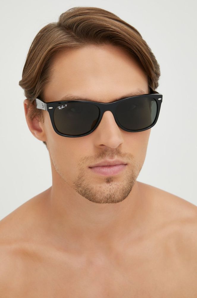 Сонцезахисні окуляри Ray-Ban чоловічі колір чорний (104934)