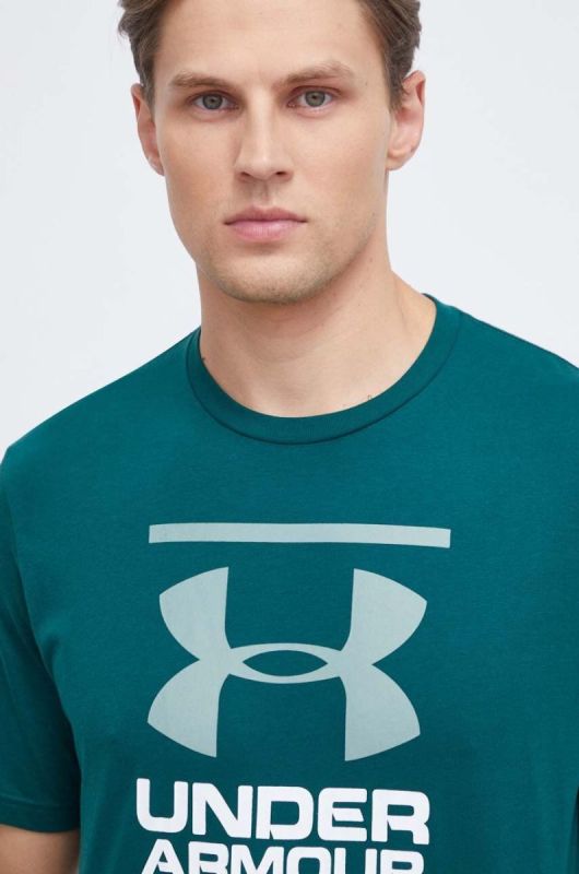 Функціональна футболка Under Armour колір зелений з принтом
