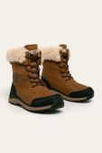 UGG Зимові чоботи Adirondack Boot III колір коричневий
