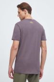 Футболка Under Armour чоловічий колір коричневий з принтом