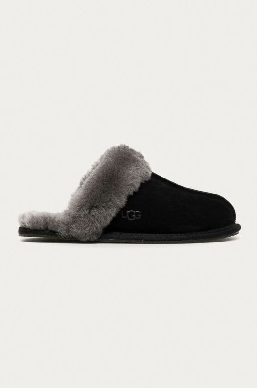 - Замшеві капці UGG Scuffette II