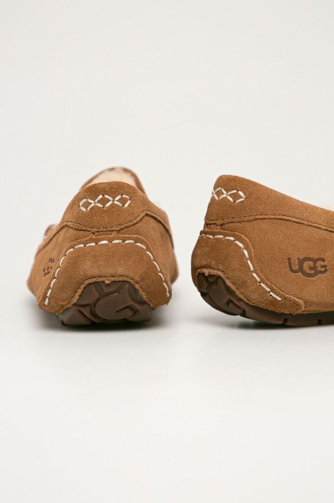 UGG - Замшеві тапочки Ansley колір коричневий фото 3