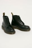 Шкіряні черевики Dr. Martens жіночі колір чорний на плоскому ходу (778709)