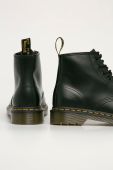 Шкіряні черевики Dr. Martens жіночі колір чорний на плоскому ходу (778709)