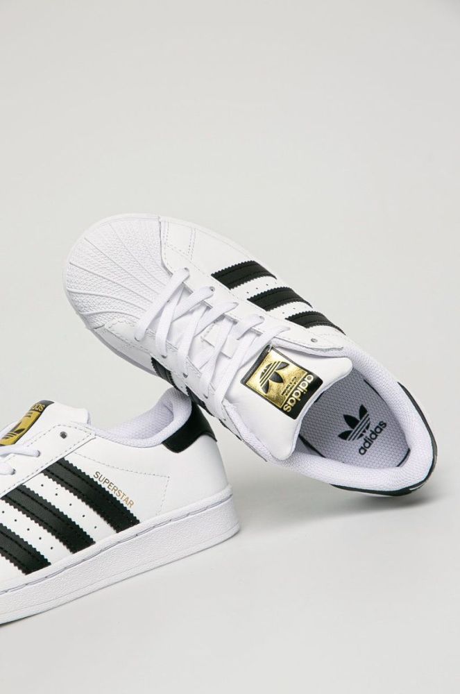 adidas Originals - Дитячі шкіряні кросівки Superstar FU7714 колір білий фото 3