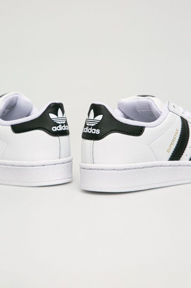 adidas Originals - Дитячі шкіряні кросівки Superstar FU7714 колір білий фото 4
