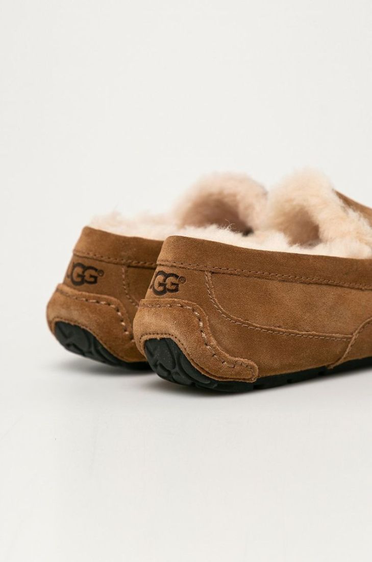 UGG - Шкіряні тапочки Ascot колір коричневий
