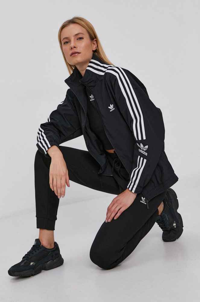 Куртка adidas Originals жіноча колір чорний перехідна (1541221)