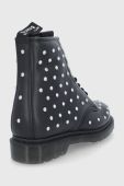 Шкіряні черевики Dr. Martens 1460 Stud жіночі колір чорний на плоскому ходу Шкіряні черевики Dr. Martens 1460 Stud жіночі колір чорний на плоскому ходу