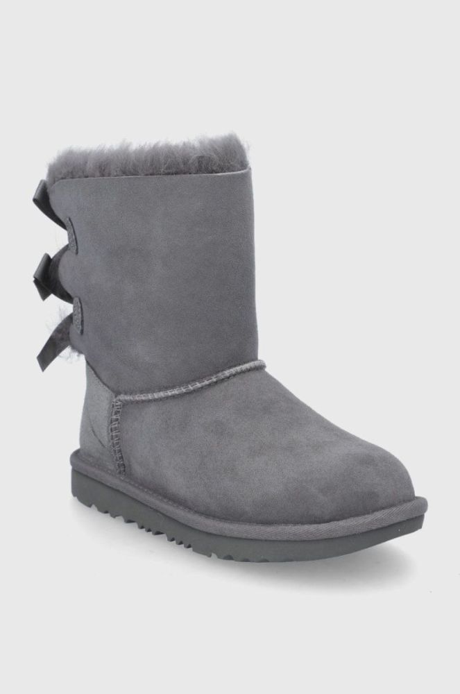 Дитячі замшеві чоботи UGG Bailey Bow II колір сірий фото 2