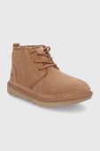 Дитячі замшеві чоботи UGG колір коричневий (1831722) Дитячі замшеві чоботи UGG колір коричневий (1831722)