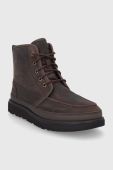 Шкіряні черевики UGG чоловічі колір коричневий (1919237)